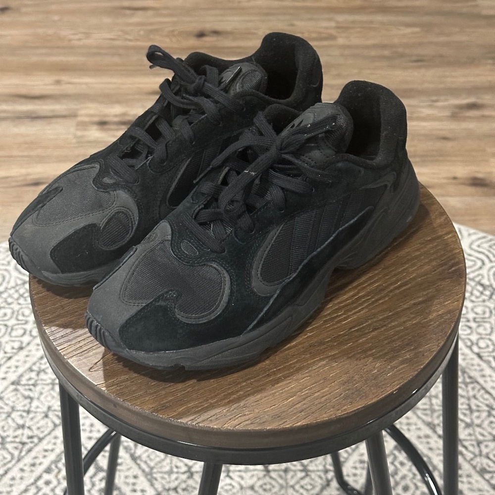 Adidas Low top